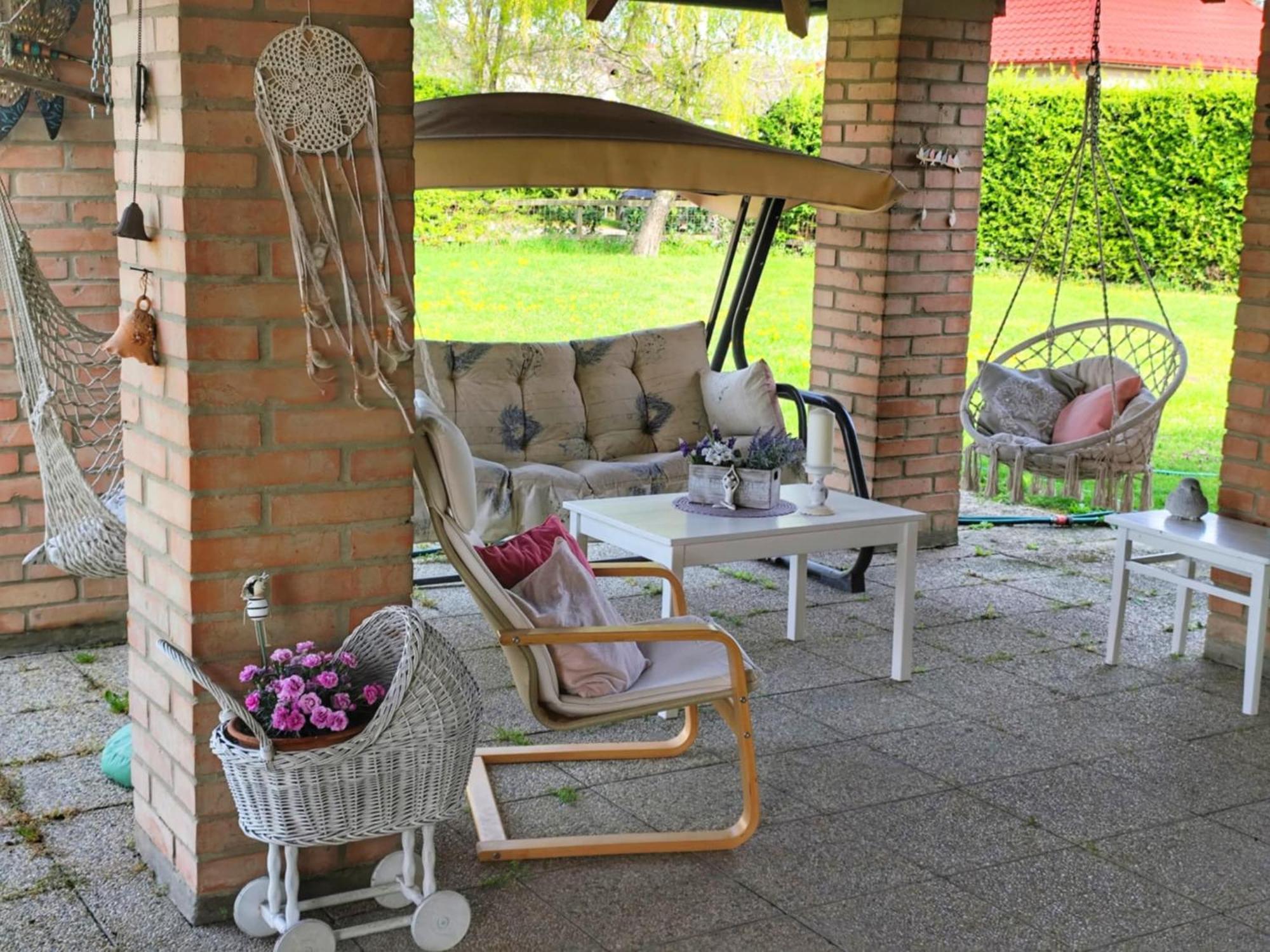 Idylicky Rodinny Penzion Arkadia Pri Dunajskej Cyklotrase Kyselica Exterior foto